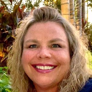 Meet your Posher, Monica